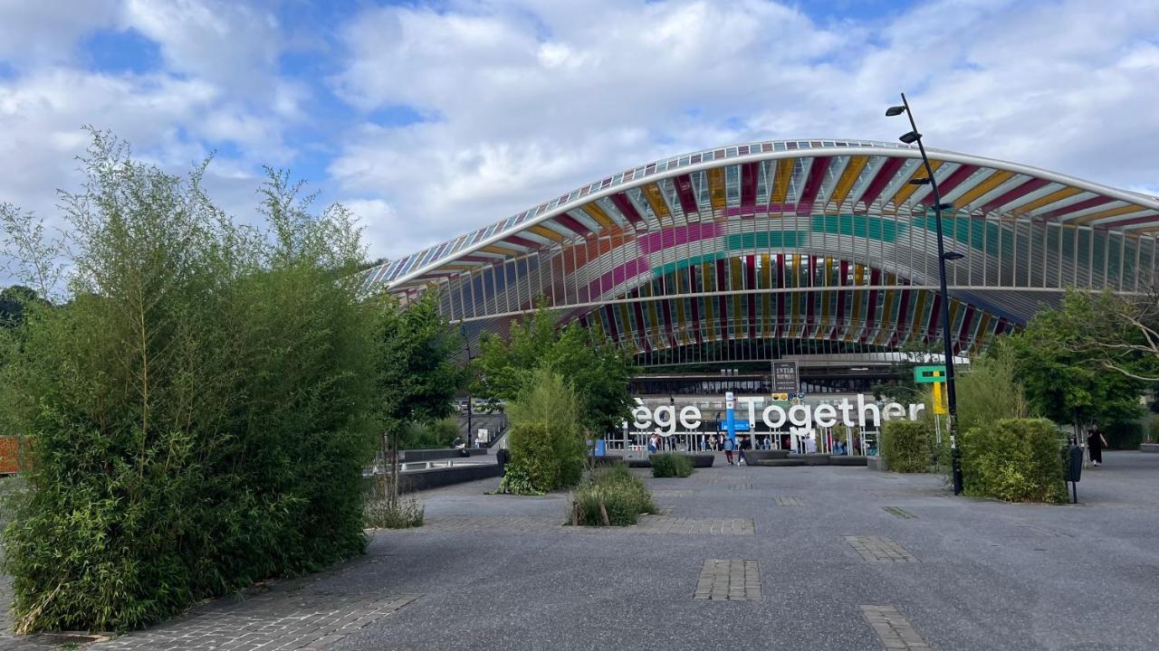 Paradis Express Neuf Face Aux Guillemins Lutych Exteriér fotografie